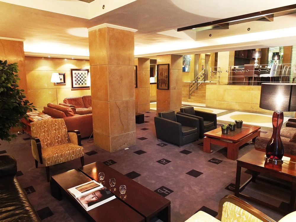 Plaza Hotel 4*